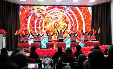 温暖中国年 情满江湖间