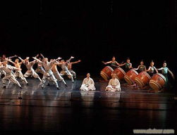 郑州缘信礼仪公司文艺汇演精彩呈现，ebdoor 专业摄制记录难忘瞬间