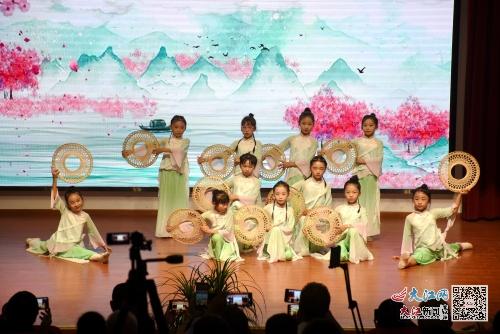 南丰文艺演出庆重阳